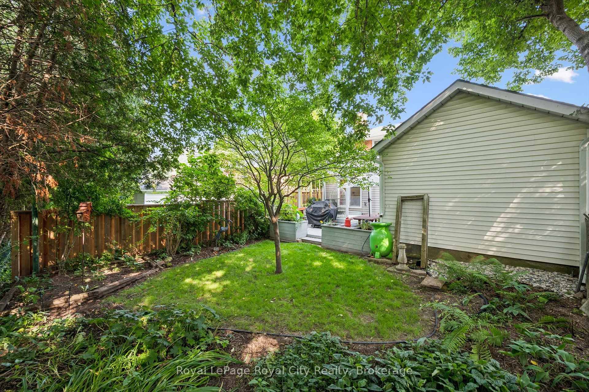 Photo 38 of 18 June Avenue, Guelph, Riverside Park — HOMEH