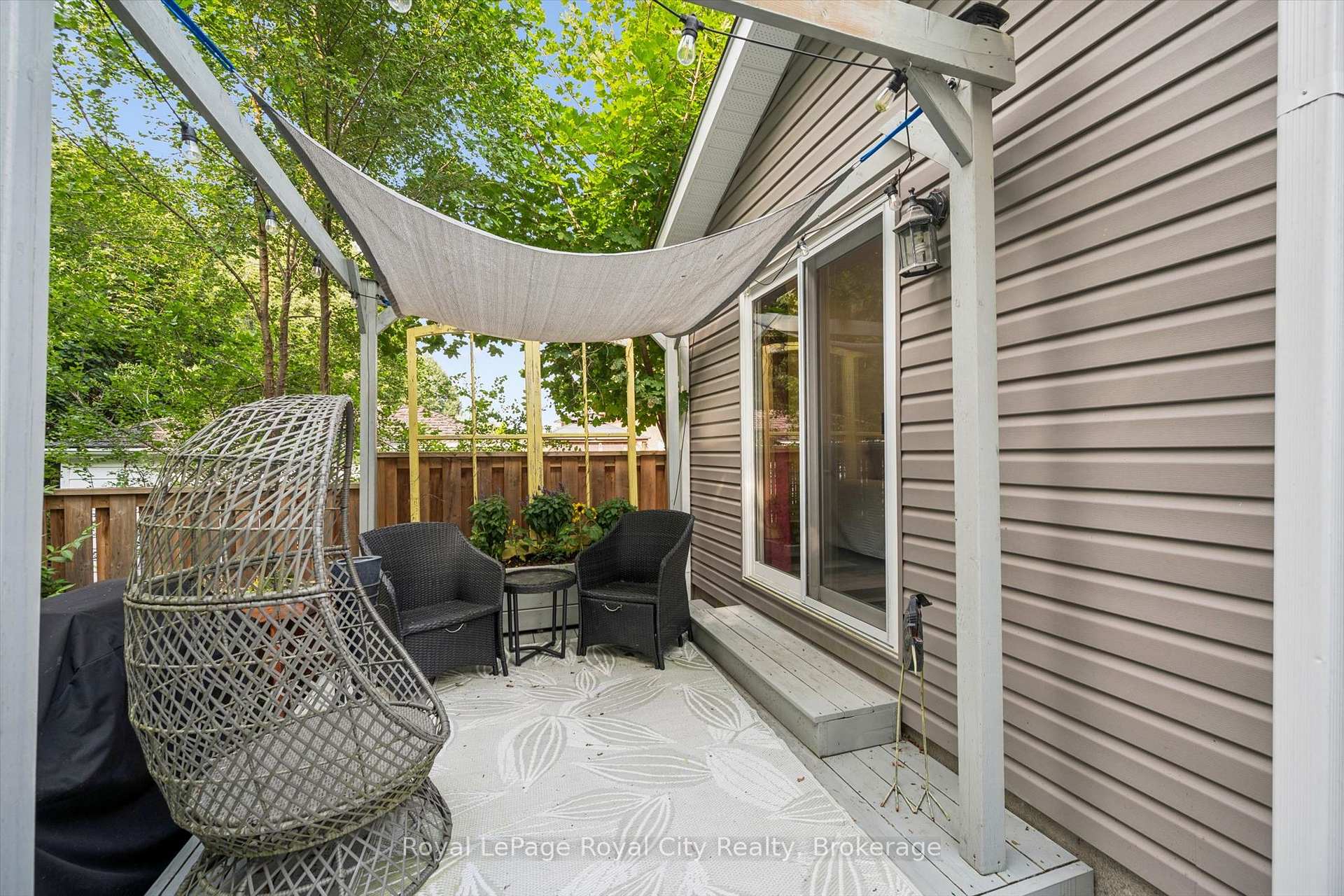 Photo 40 of 18 June Avenue, Guelph, Riverside Park — HOMEH