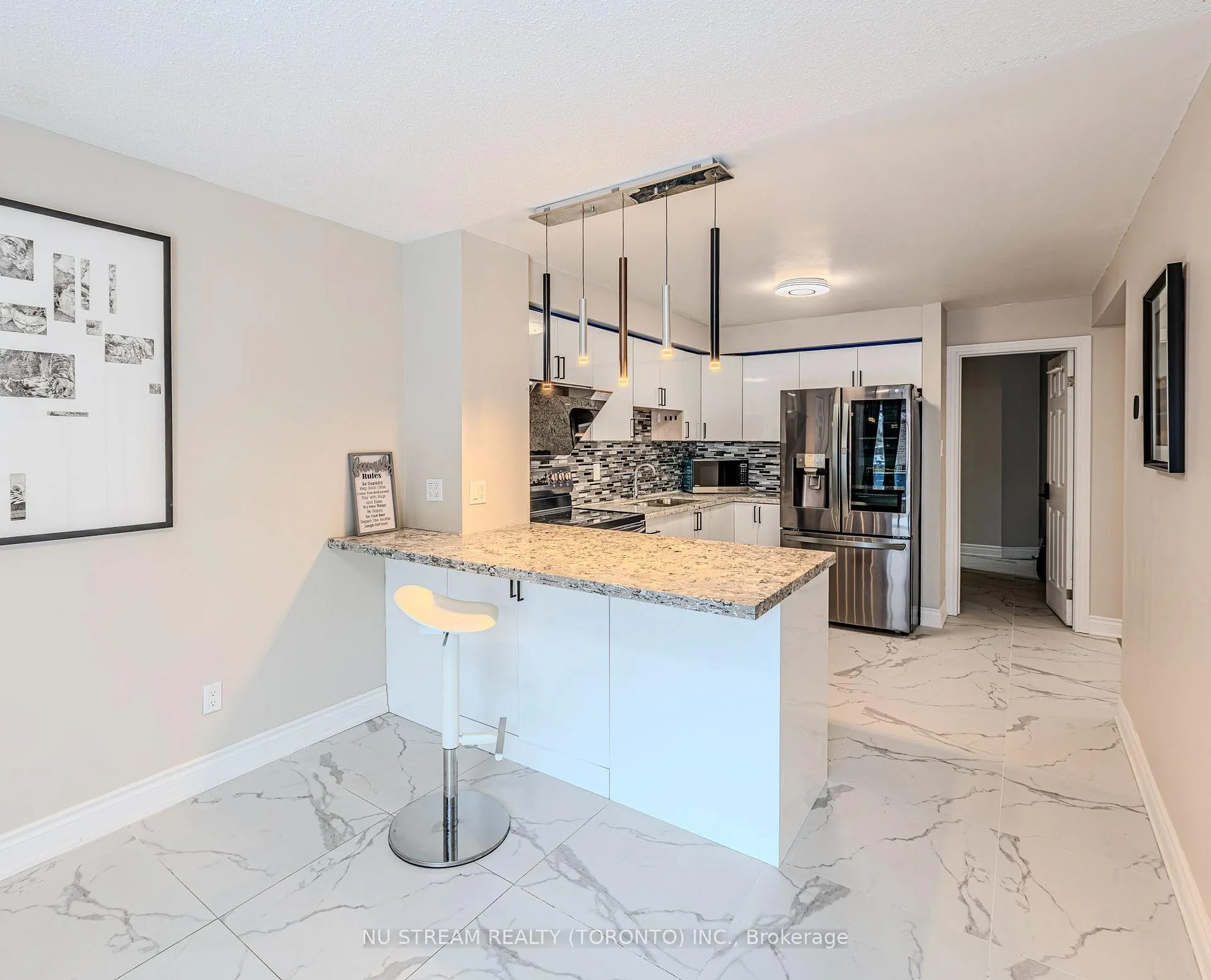 Photo 9 of 40 Bedale Crescent, Markham, Milliken Mills West — HOMEH
