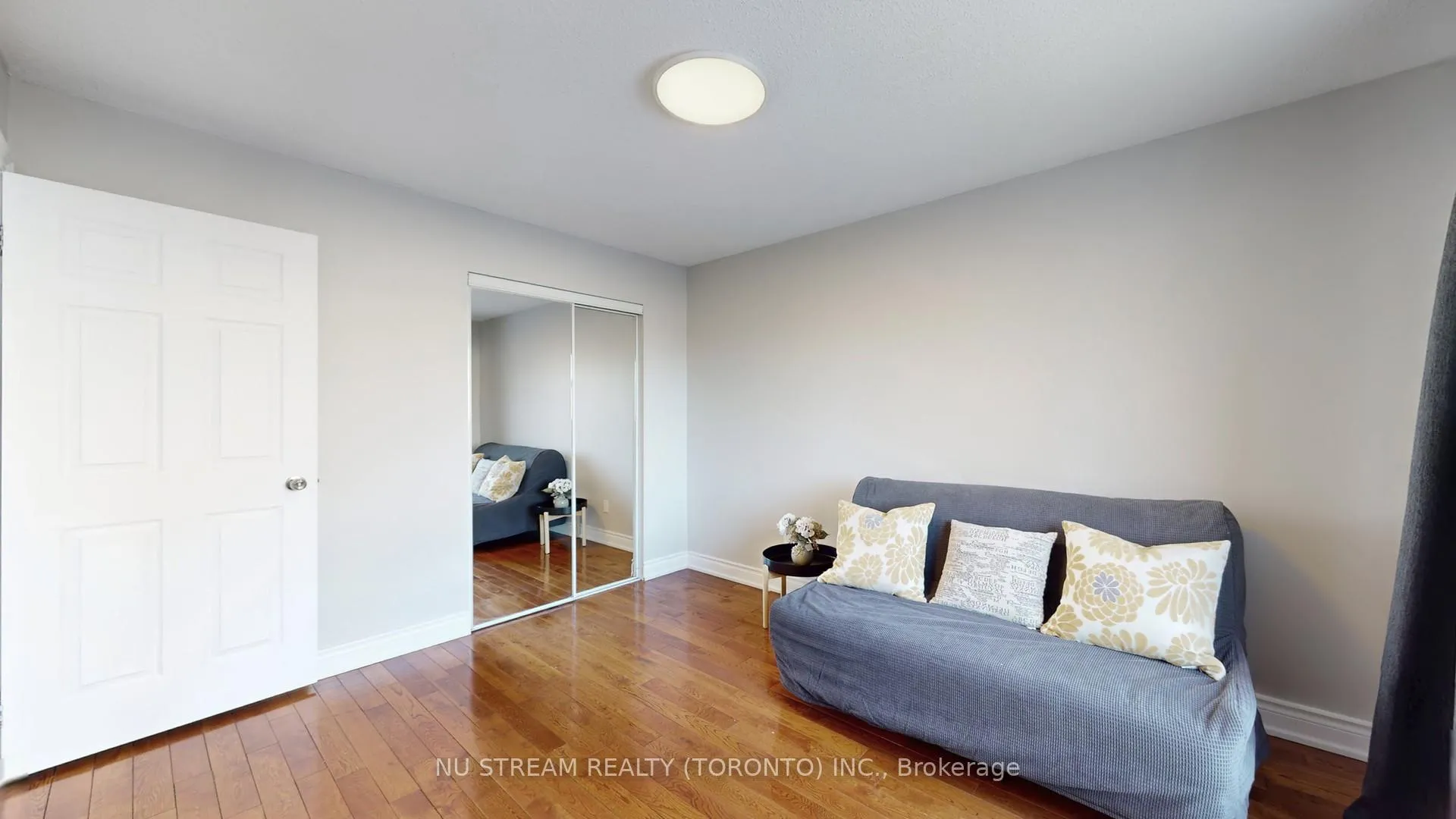 Photo 13 of 40 Bedale Crescent, Markham, Milliken Mills West — HOMEH