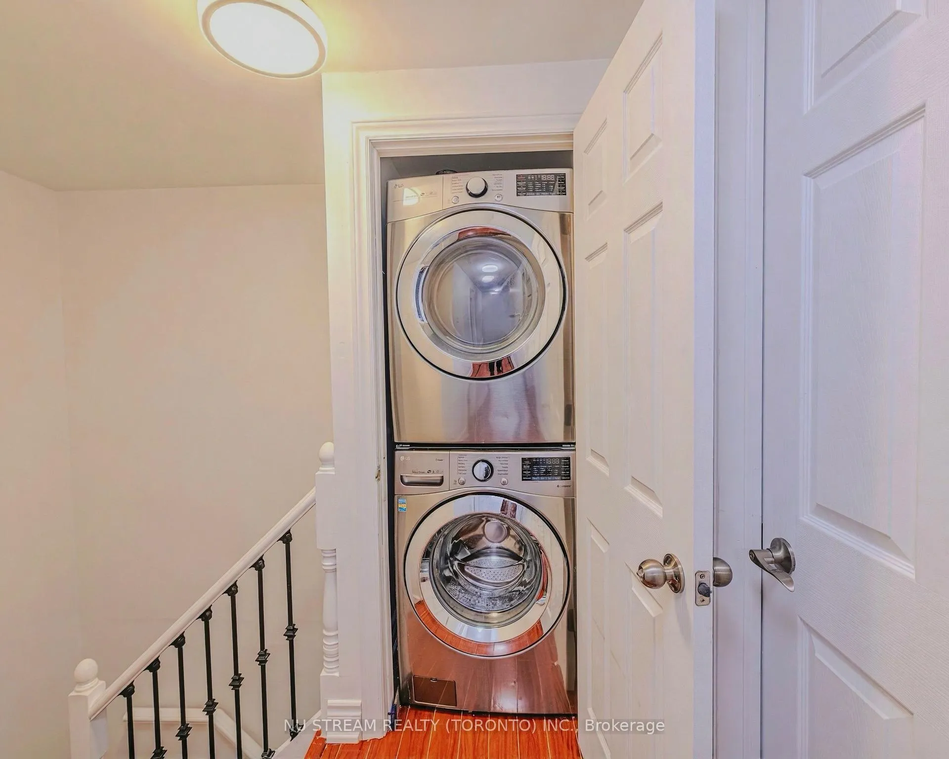 Photo 27 of 40 Bedale Crescent, Markham, Milliken Mills West — HOMEH