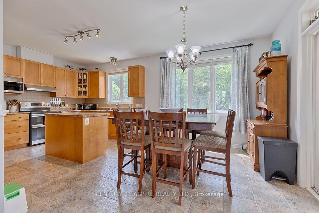 Photo 9 of 12 Bedard Boulevard, Petawawa, Petawawa — HOMEH