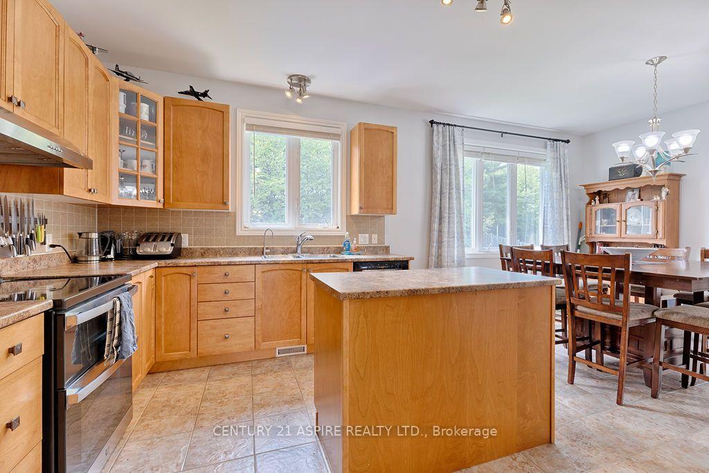 Photo 14 of 12 Bedard Boulevard, Petawawa, Petawawa — HOMEH
