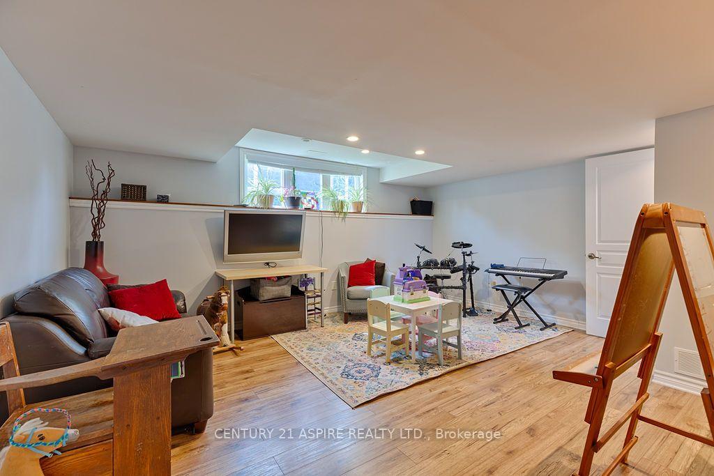 Photo 27 of 12 Bedard Boulevard, Petawawa, Petawawa — HOMEH