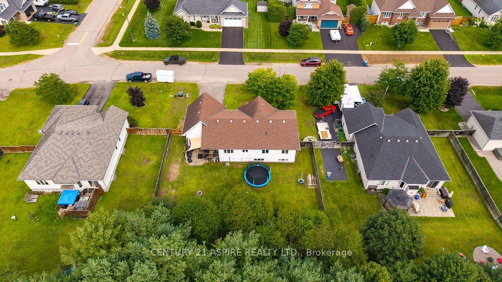 Photo 40 of 12 Bedard Boulevard, Petawawa, Petawawa — HOMEH