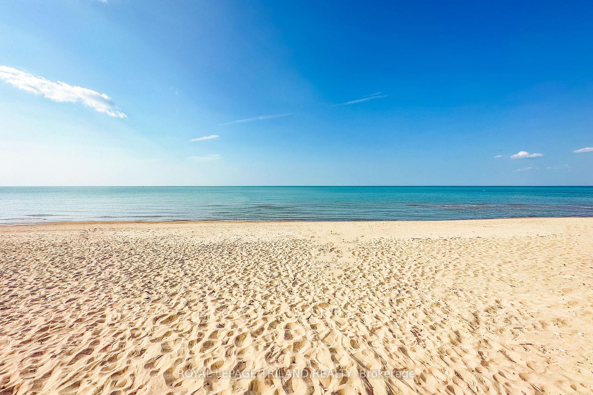 Photo 5 of 10016 The Trail, Lambton Shores, Grand Bend — HOMEH