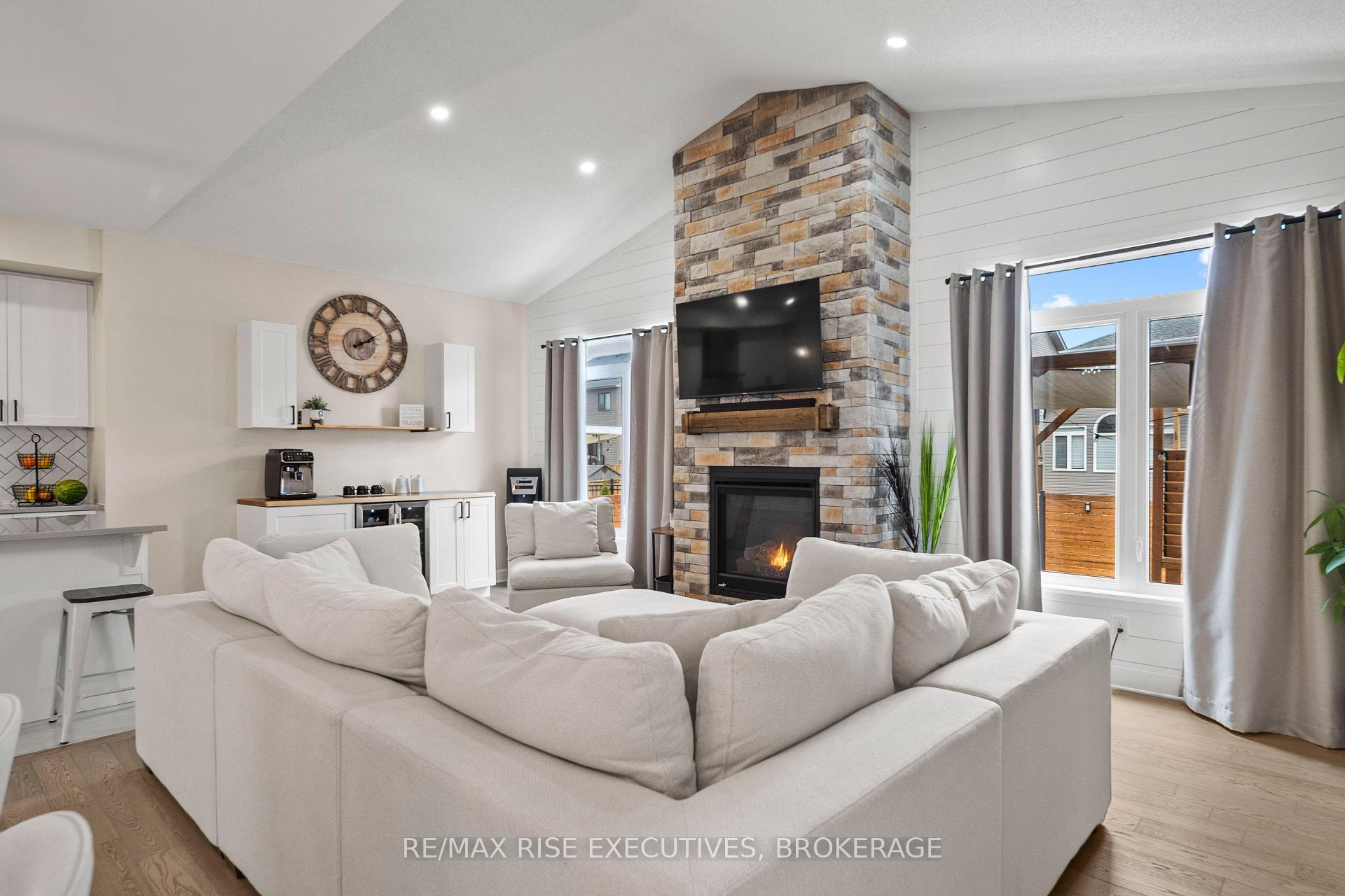 Photo 16 of 824 Celeste Drive, Kingston, City Northwest — HOMEH