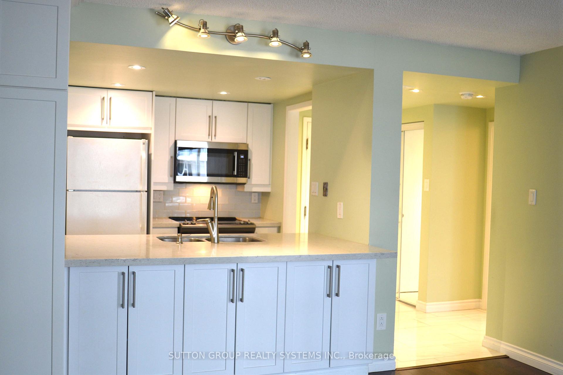 Photo 3 of Unit 1809, 717 Bay Street, Toronto, Bay Street Corridor — HOMEH