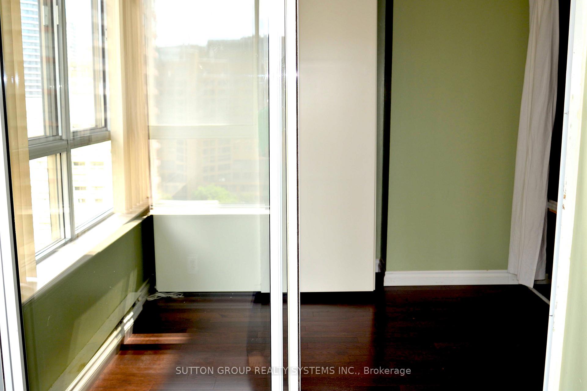 Photo 12 of Unit 1809, 717 Bay Street, Toronto, Bay Street Corridor — HOMEH