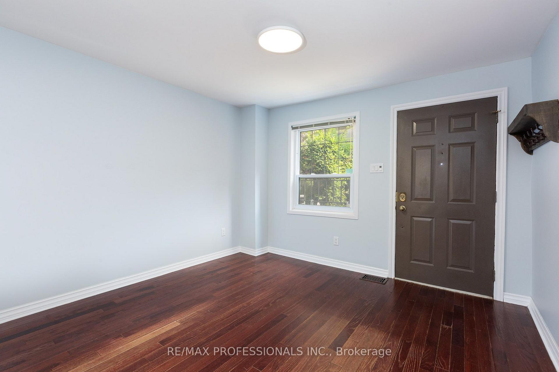Photo 4 of 4 Runnymede Road, Toronto, High Park-Swansea — HOMEH