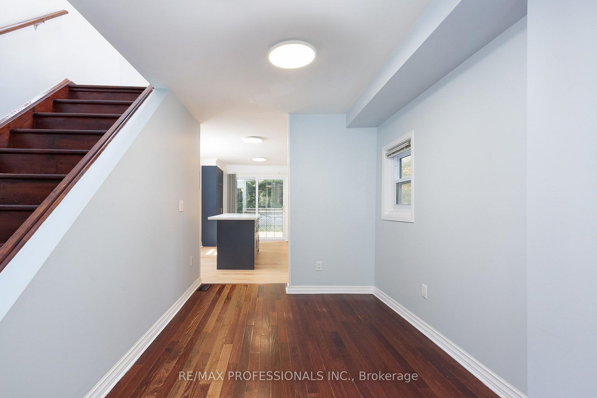Photo 8 of 4 Runnymede Road, Toronto, High Park-Swansea — HOMEH