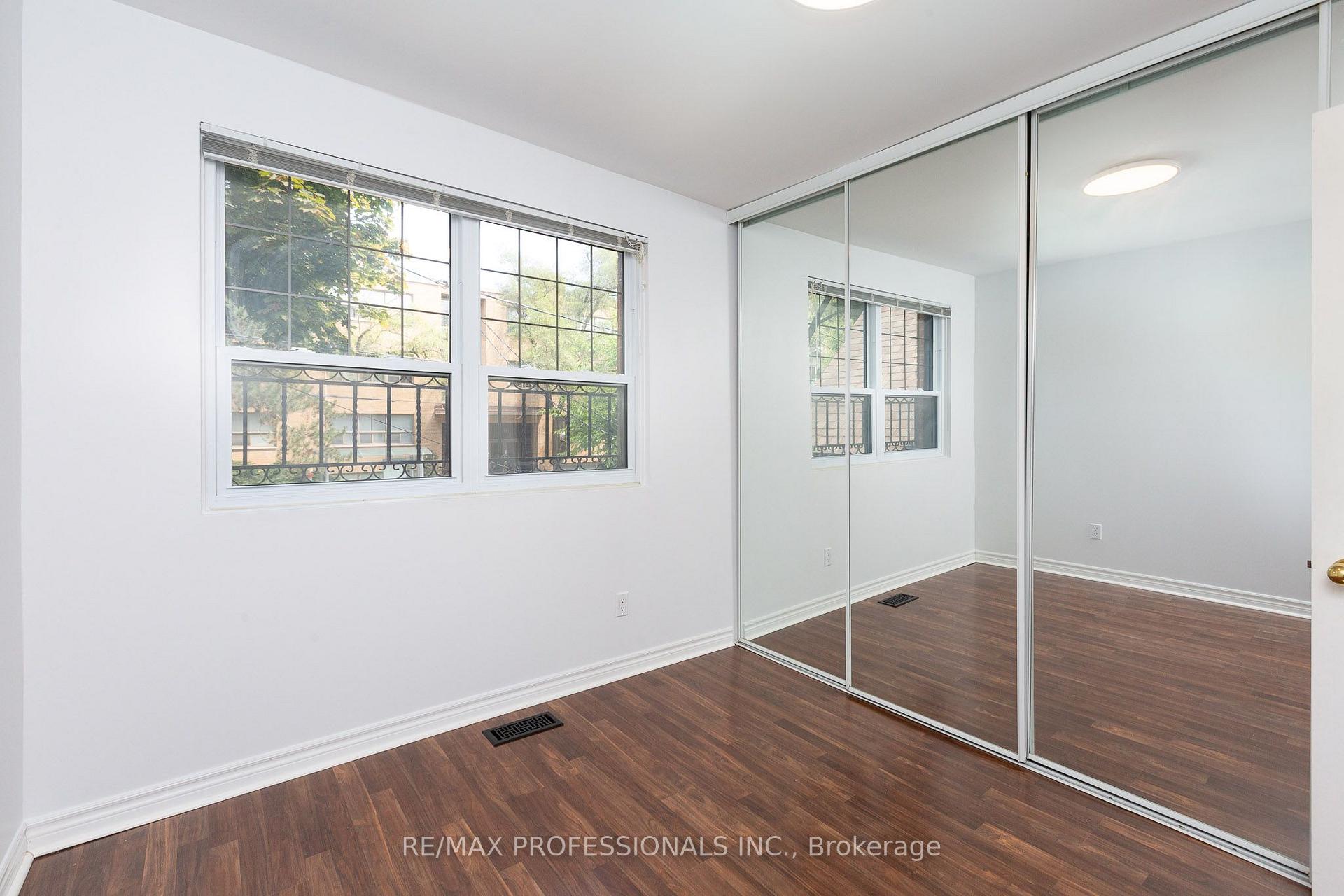 Photo 18 of 4 Runnymede Road, Toronto, High Park-Swansea — HOMEH