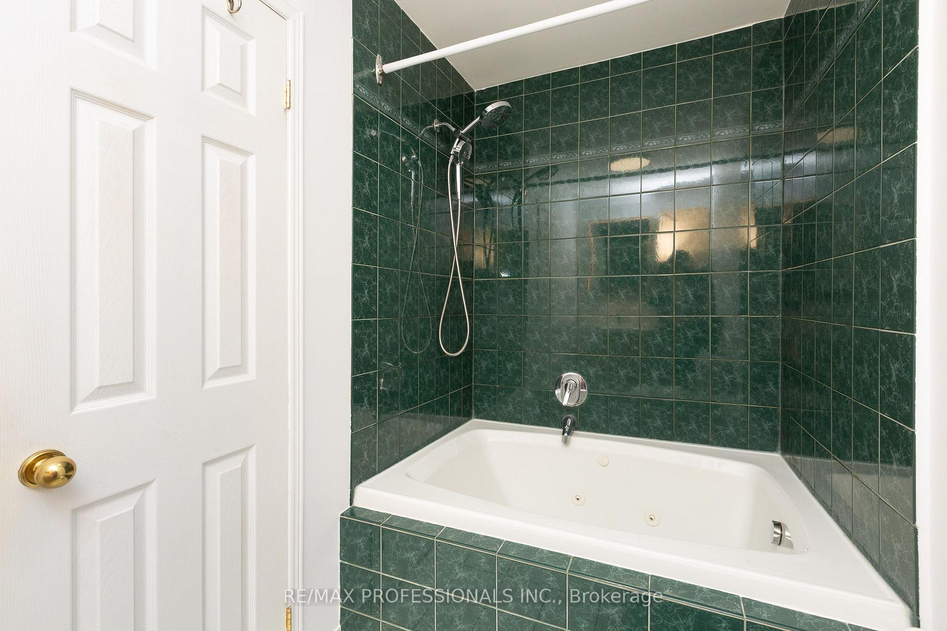 Photo 26 of 4 Runnymede Road, Toronto, High Park-Swansea — HOMEH