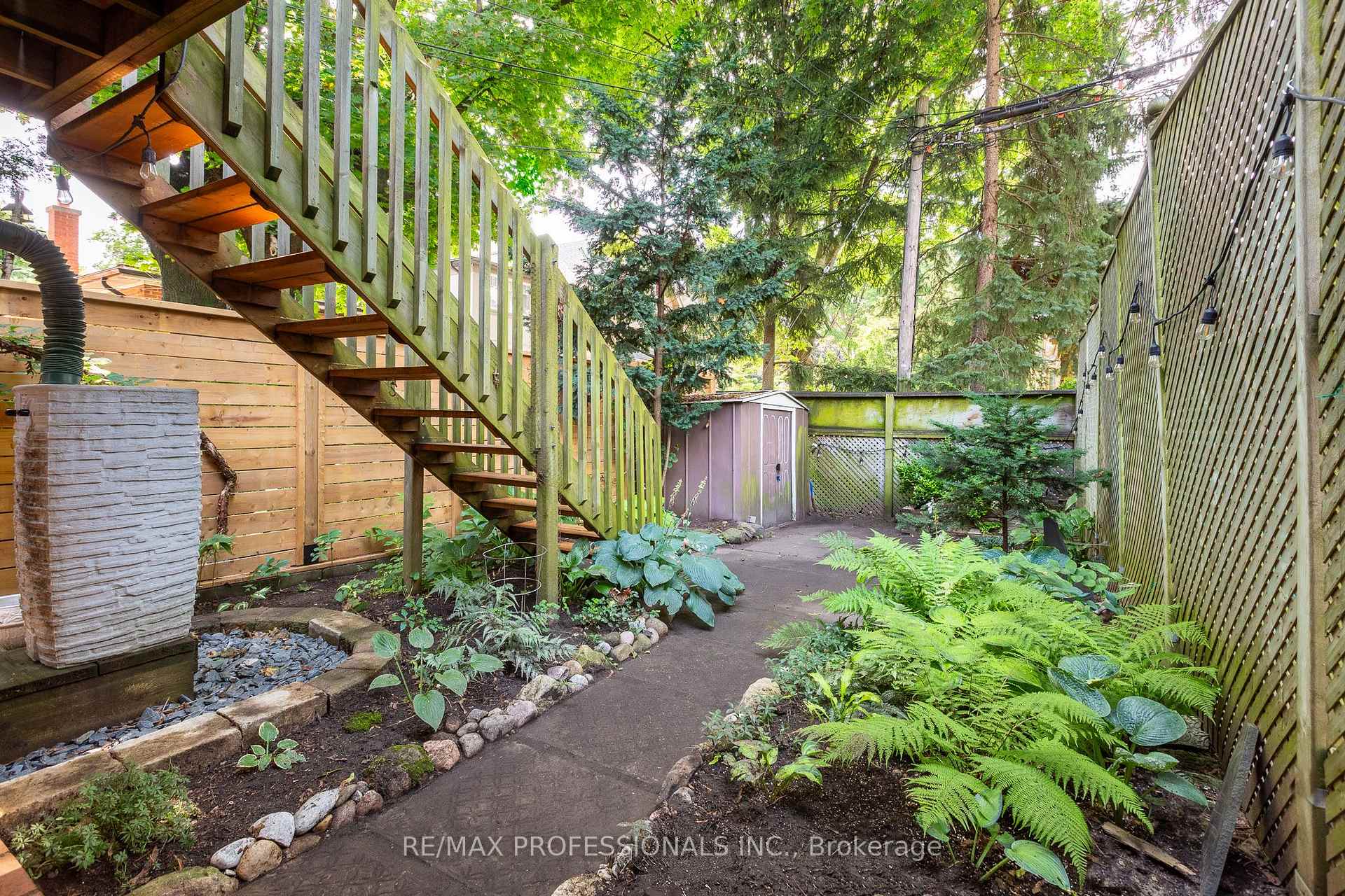 Photo 41 of 4 Runnymede Road, Toronto, High Park-Swansea — HOMEH