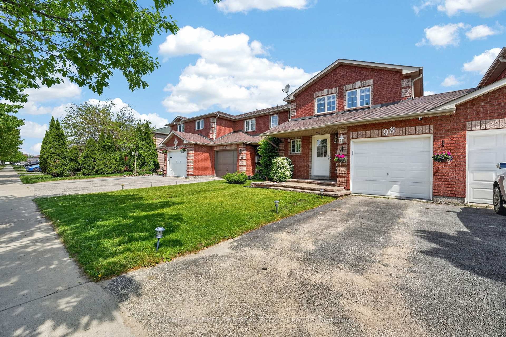 Photo 2 of 98 Cheltenham Road, Barrie, Georgian Drive — HOMEH