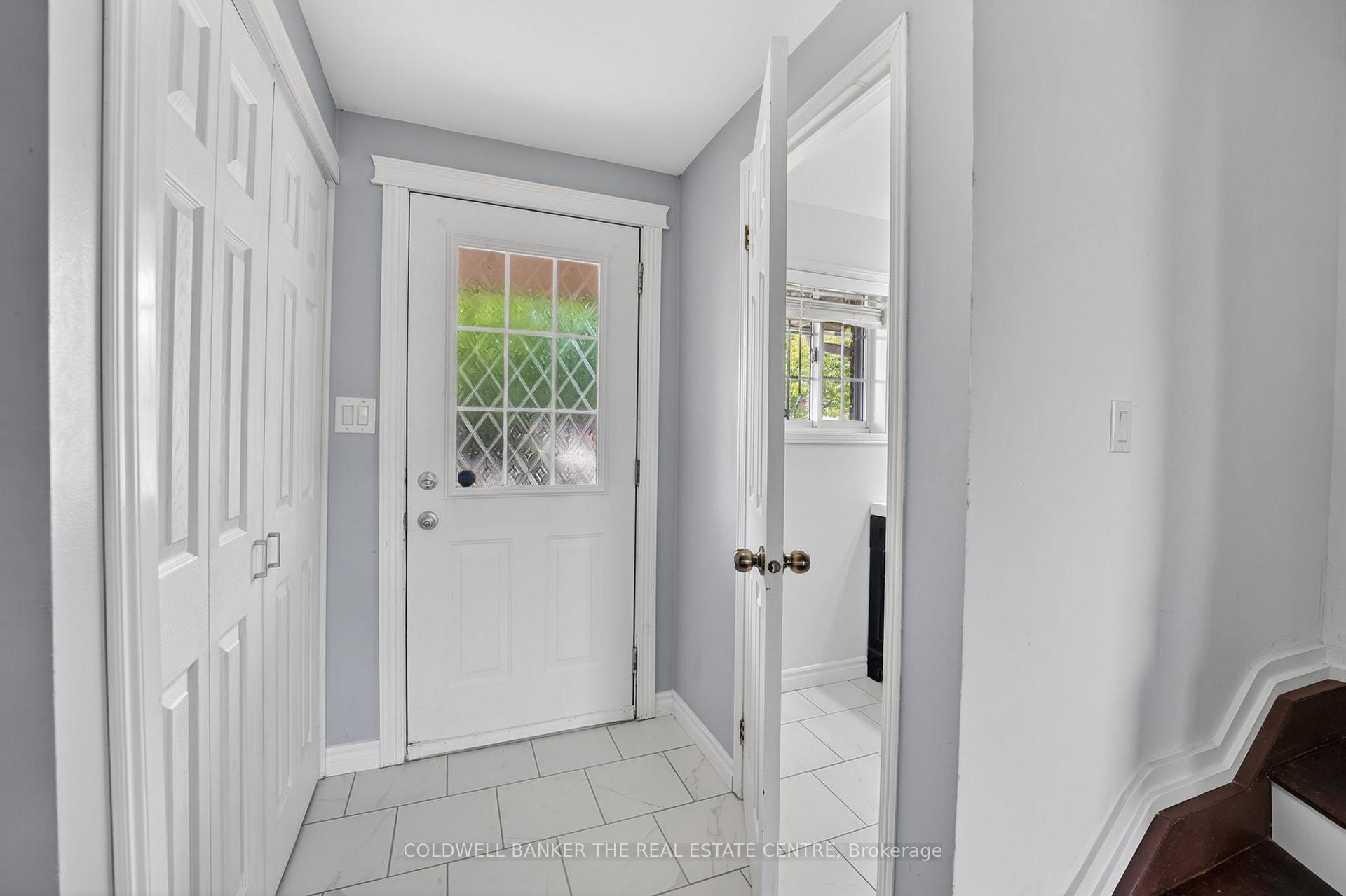 Photo 5 of 98 Cheltenham Road, Barrie, Georgian Drive — HOMEH