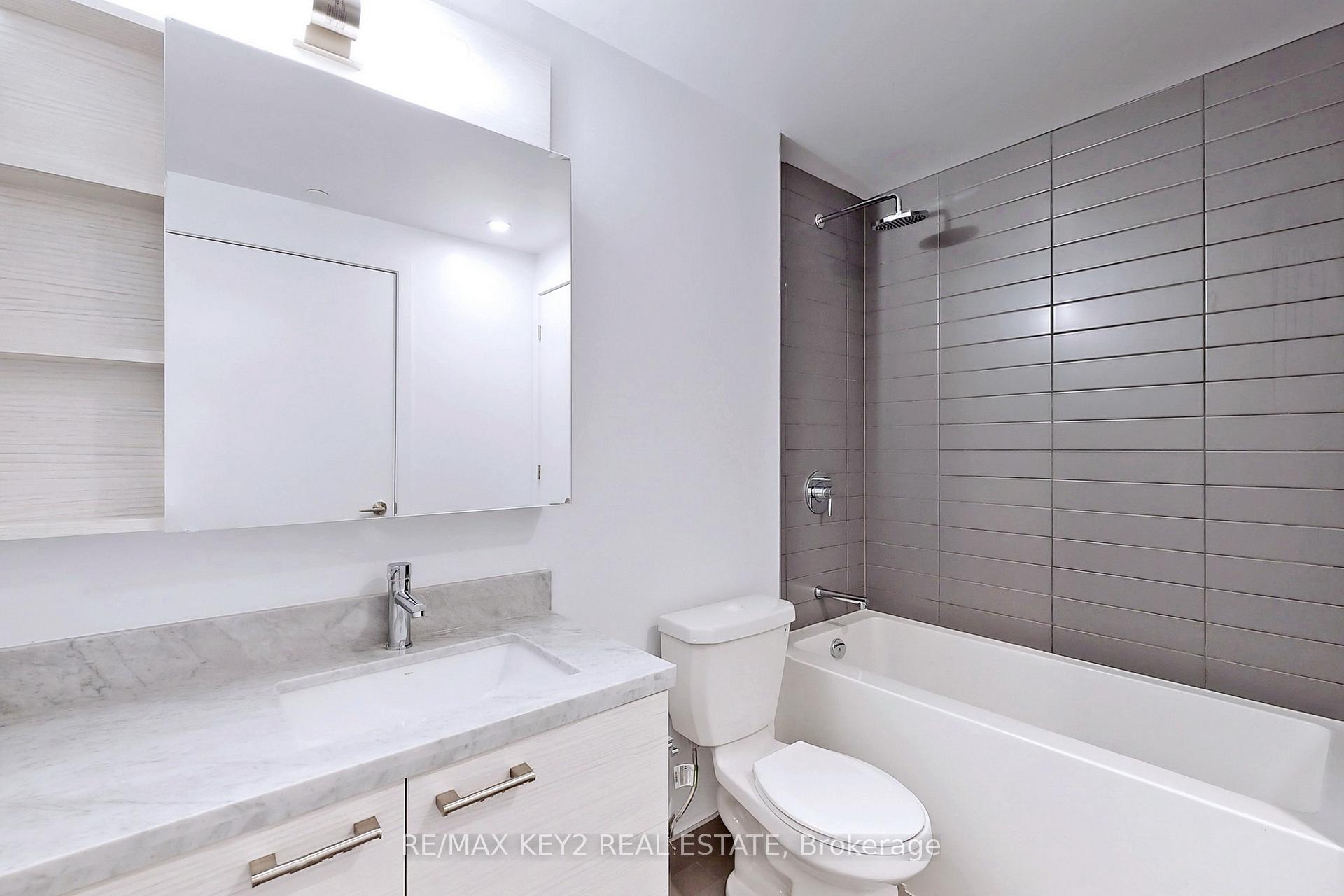 Photo 11 of Unit 4210, 2221 Yonge Street, Toronto, Mount Pleasant West — HOMEH