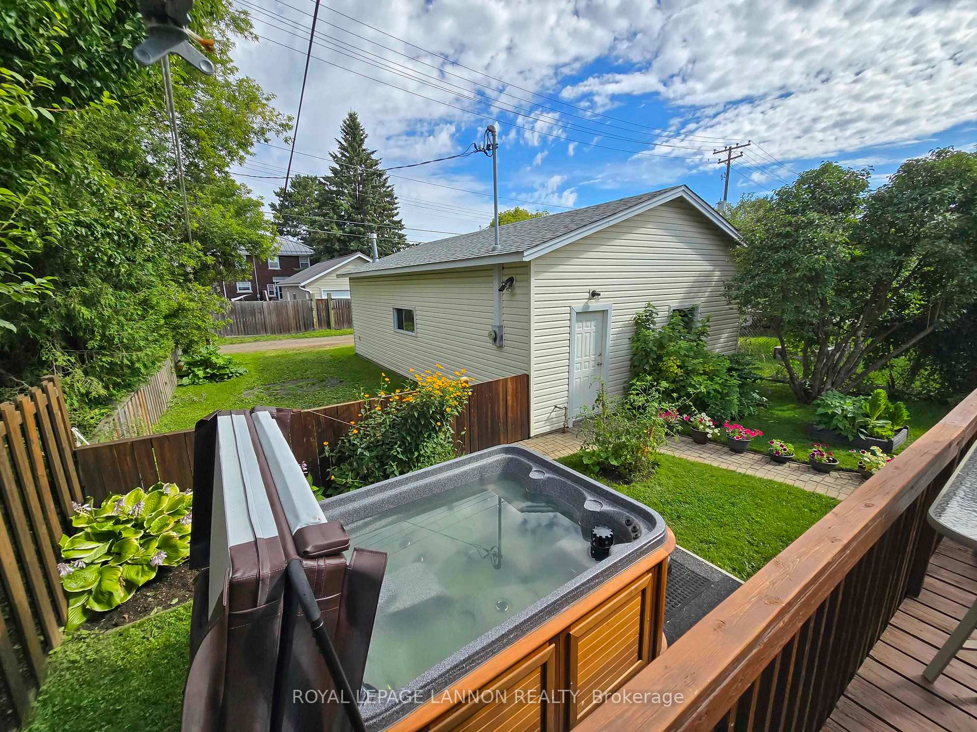 Photo 8 of 531 Empire Ave., Thunder Bay, Westfort — HOMEH
