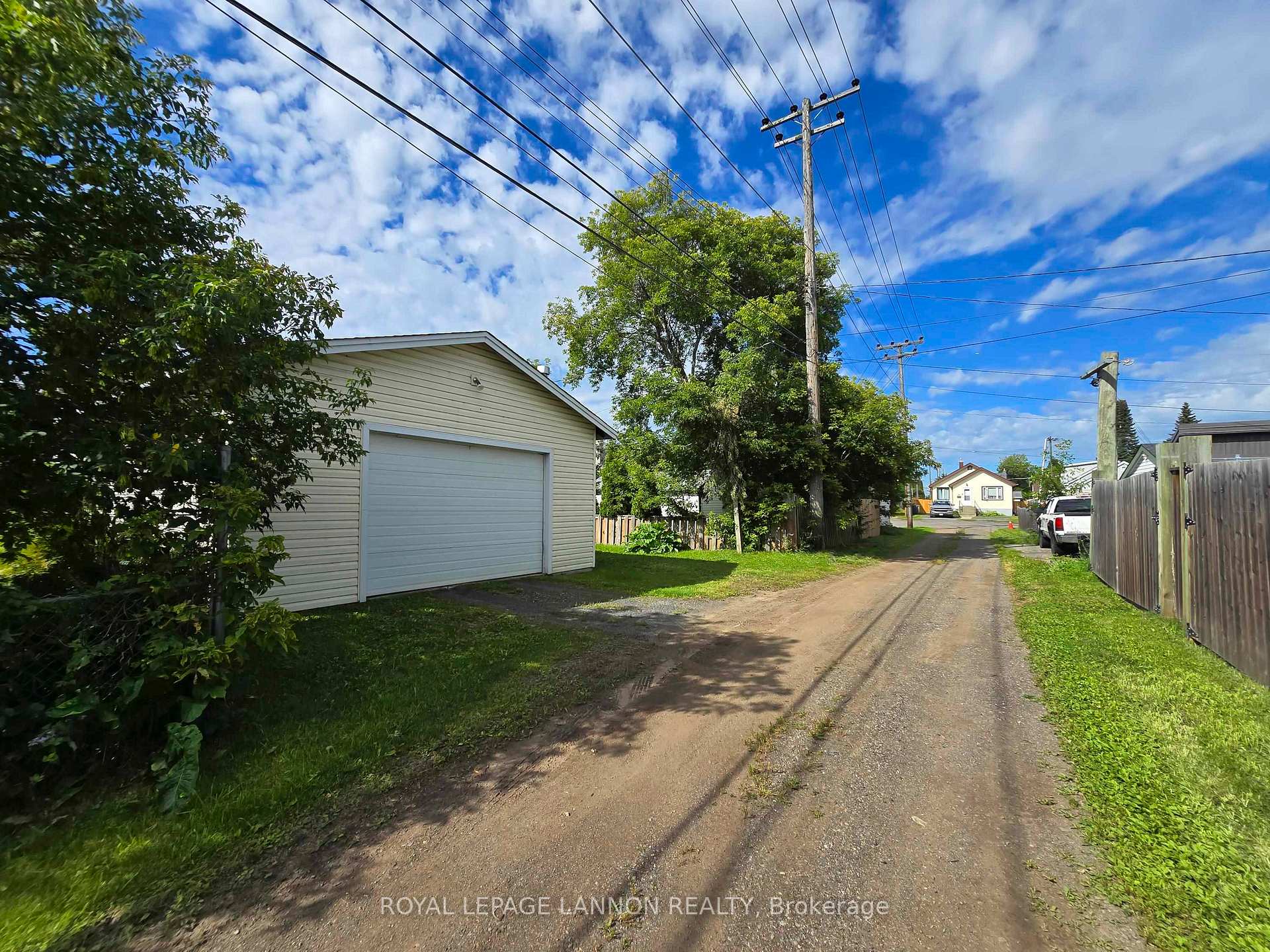 Photo 13 of 531 Empire Ave., Thunder Bay, Westfort — HOMEH