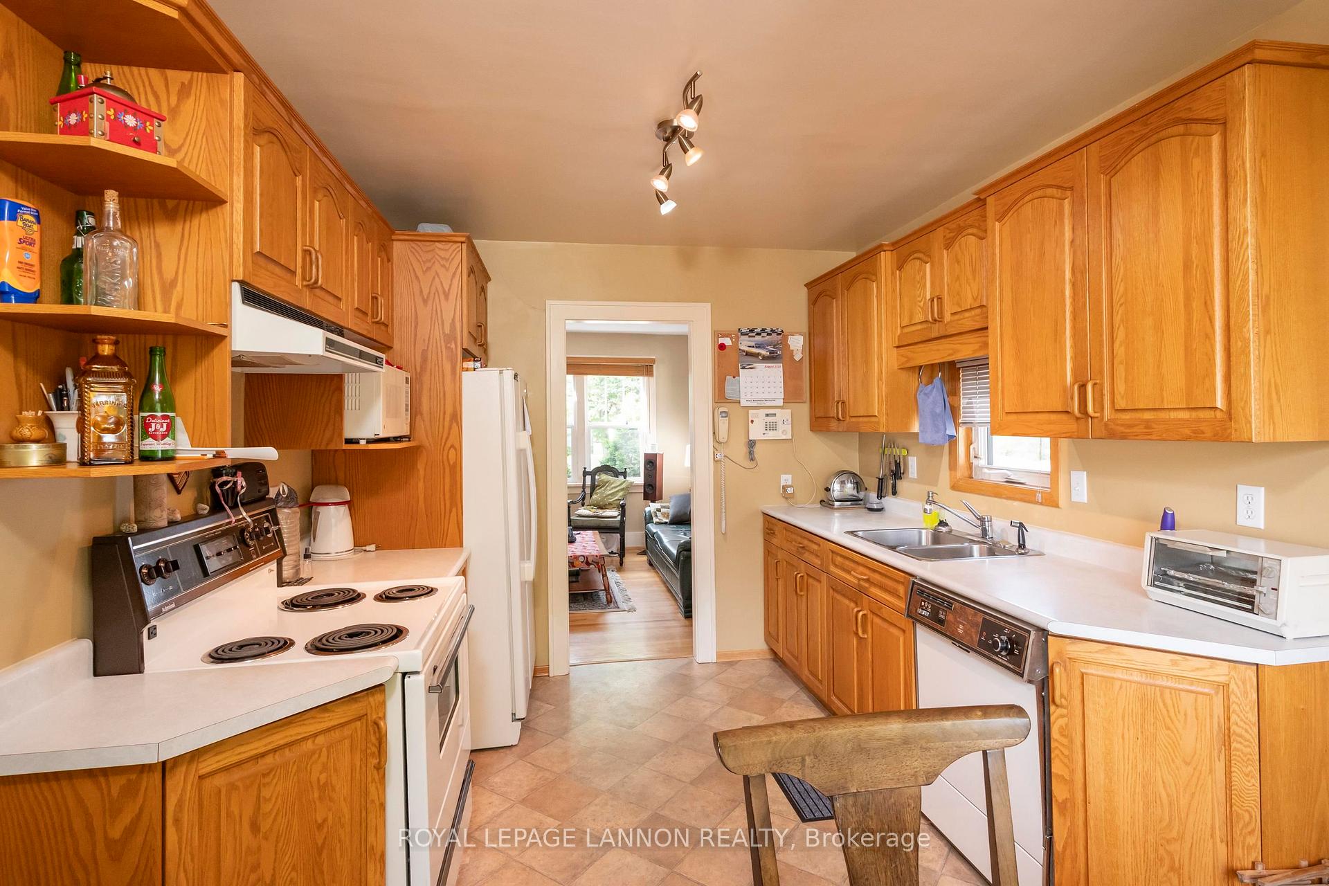 Photo 22 of 531 Empire Ave., Thunder Bay, Westfort — HOMEH