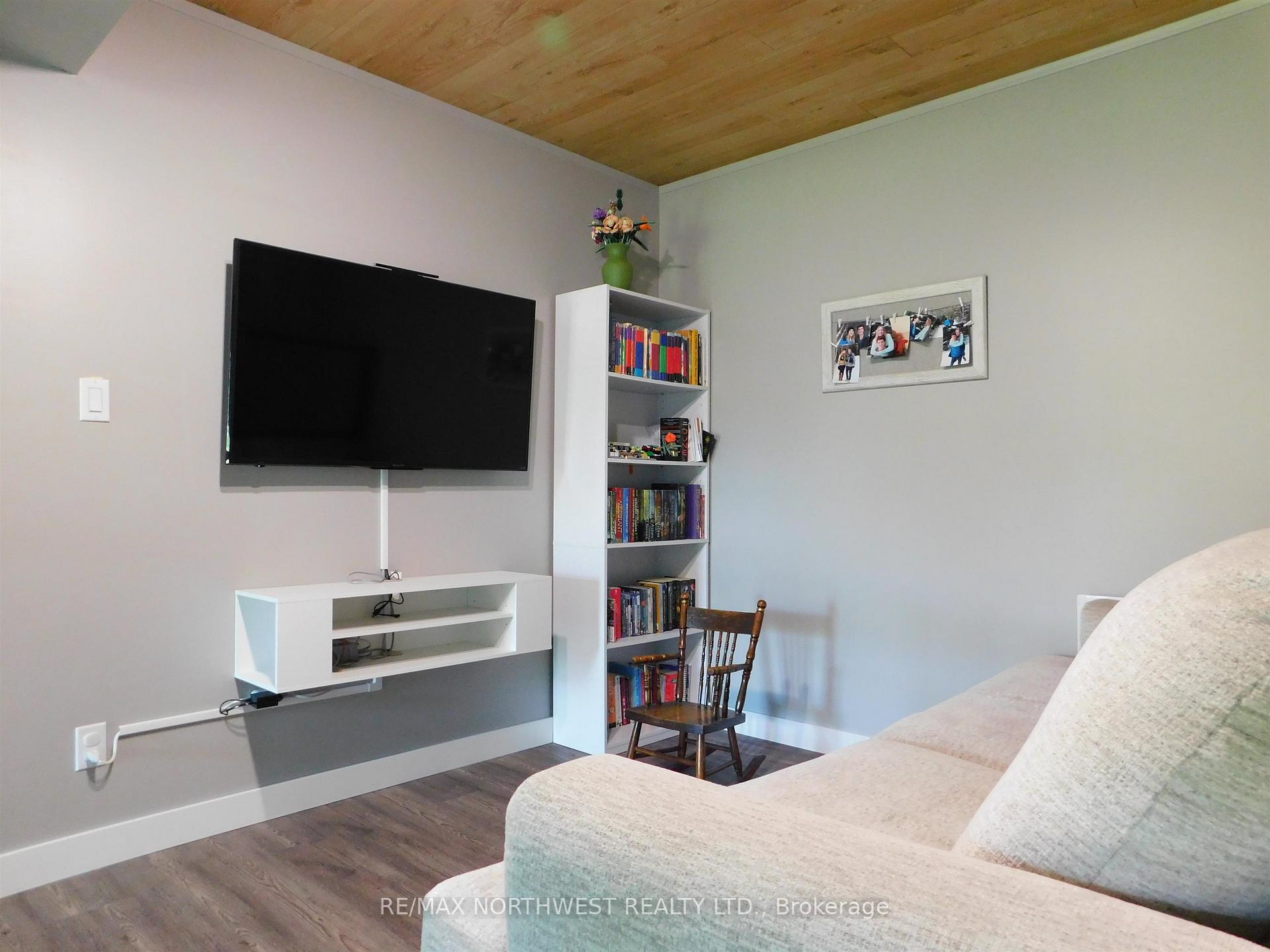 Photo 27 of 70 Wood Street, Dryden, Riverview — HOMEH