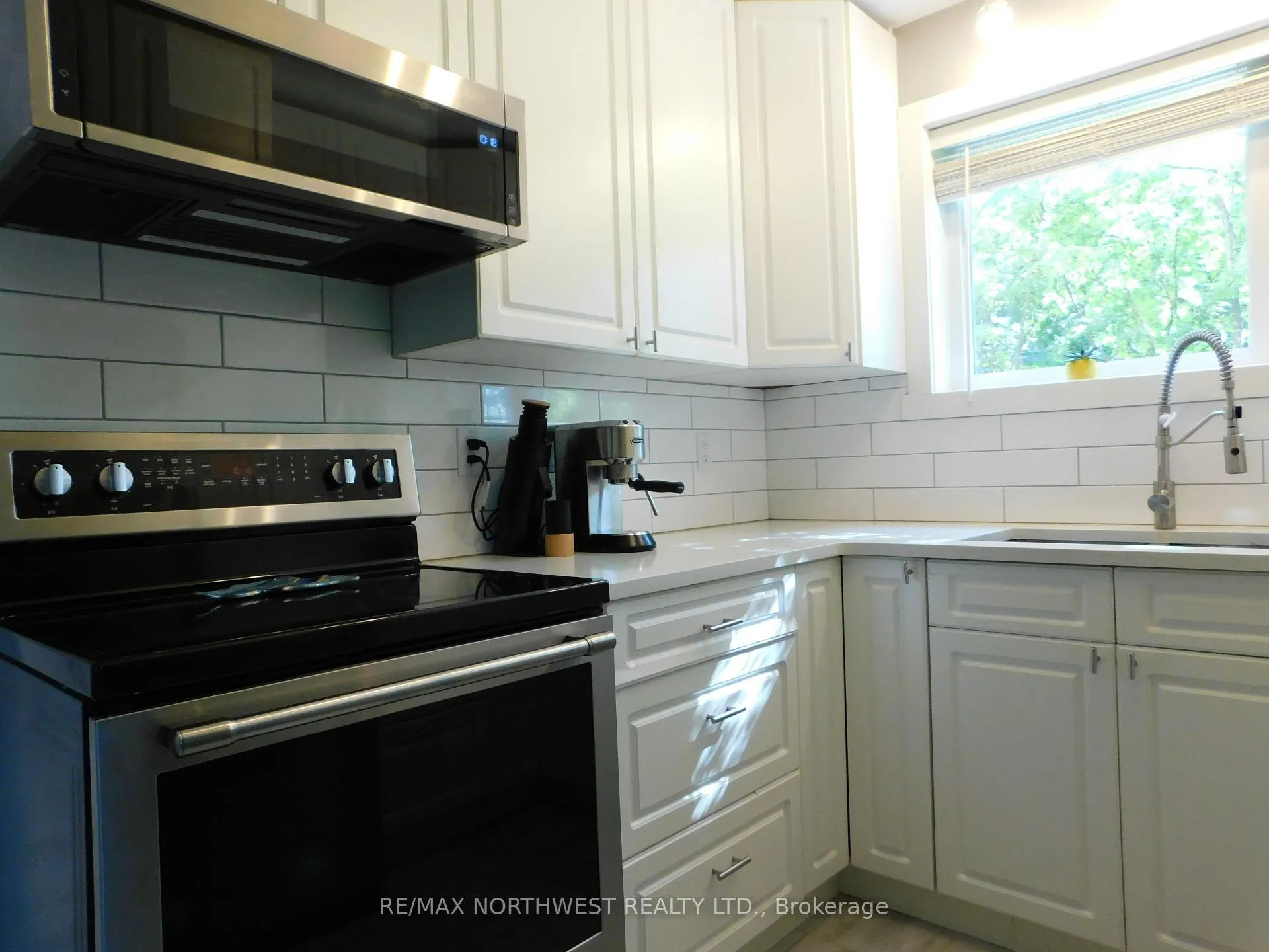 Photo 10 of 70 Wood Street, Dryden, Riverview — HOMEH