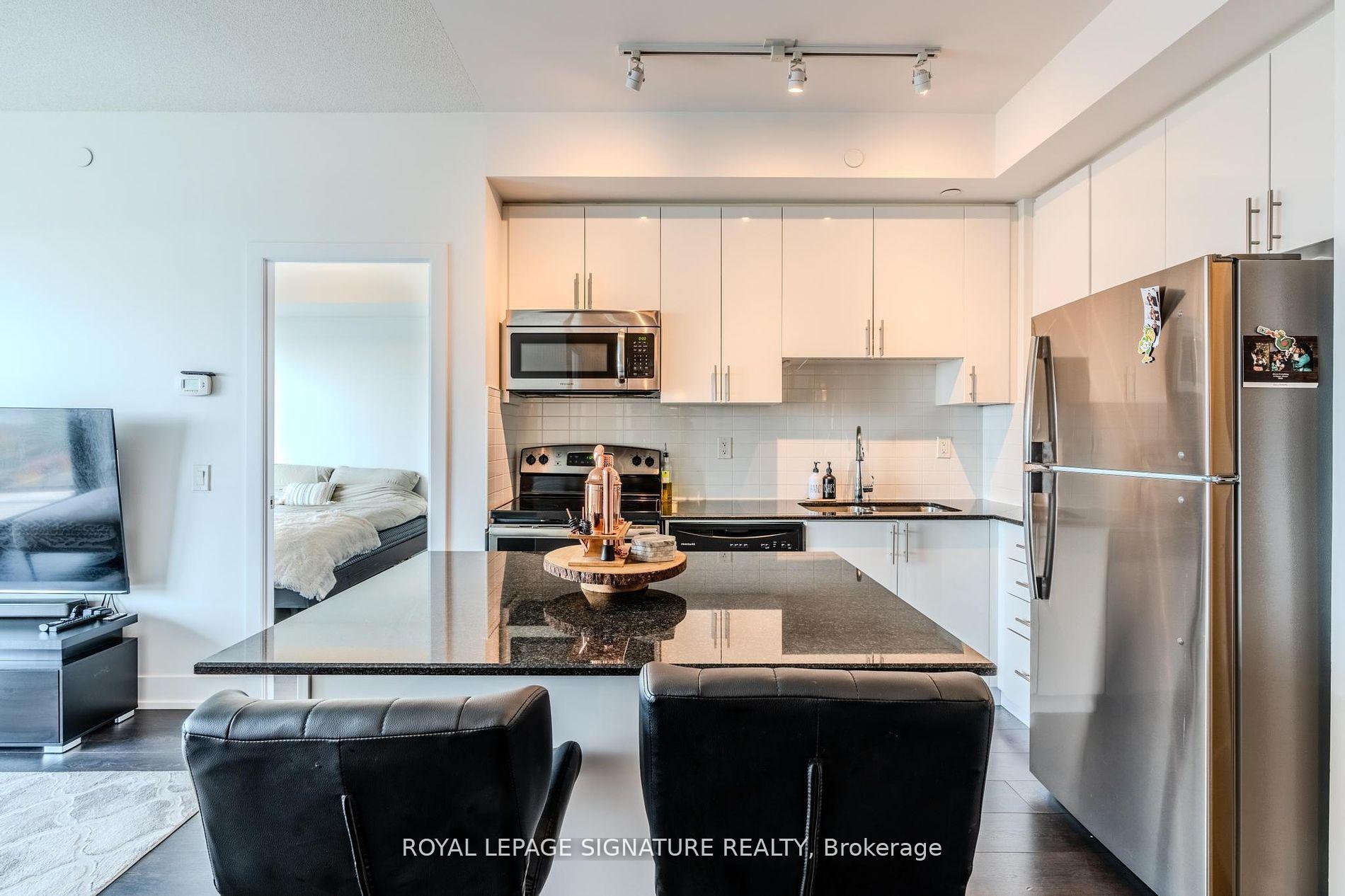 Photo 3 of Unit PH206, 1216 Bayly Street, Pickering, Bay Ridges — HOMEH