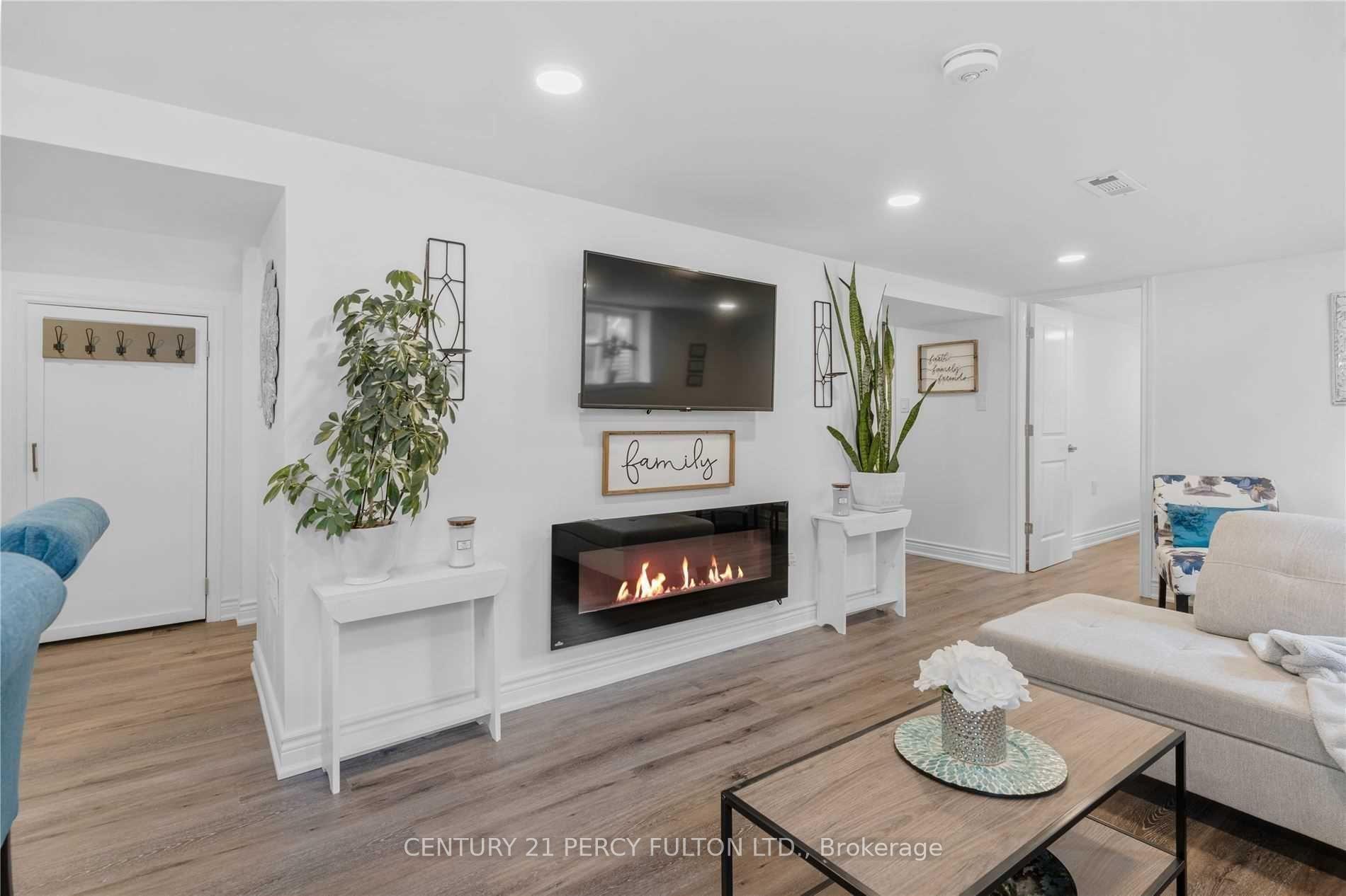 Photo 2 of Unit Bsmt, 1182 Ravine Road, Oshawa, Lakeview — HOMEH