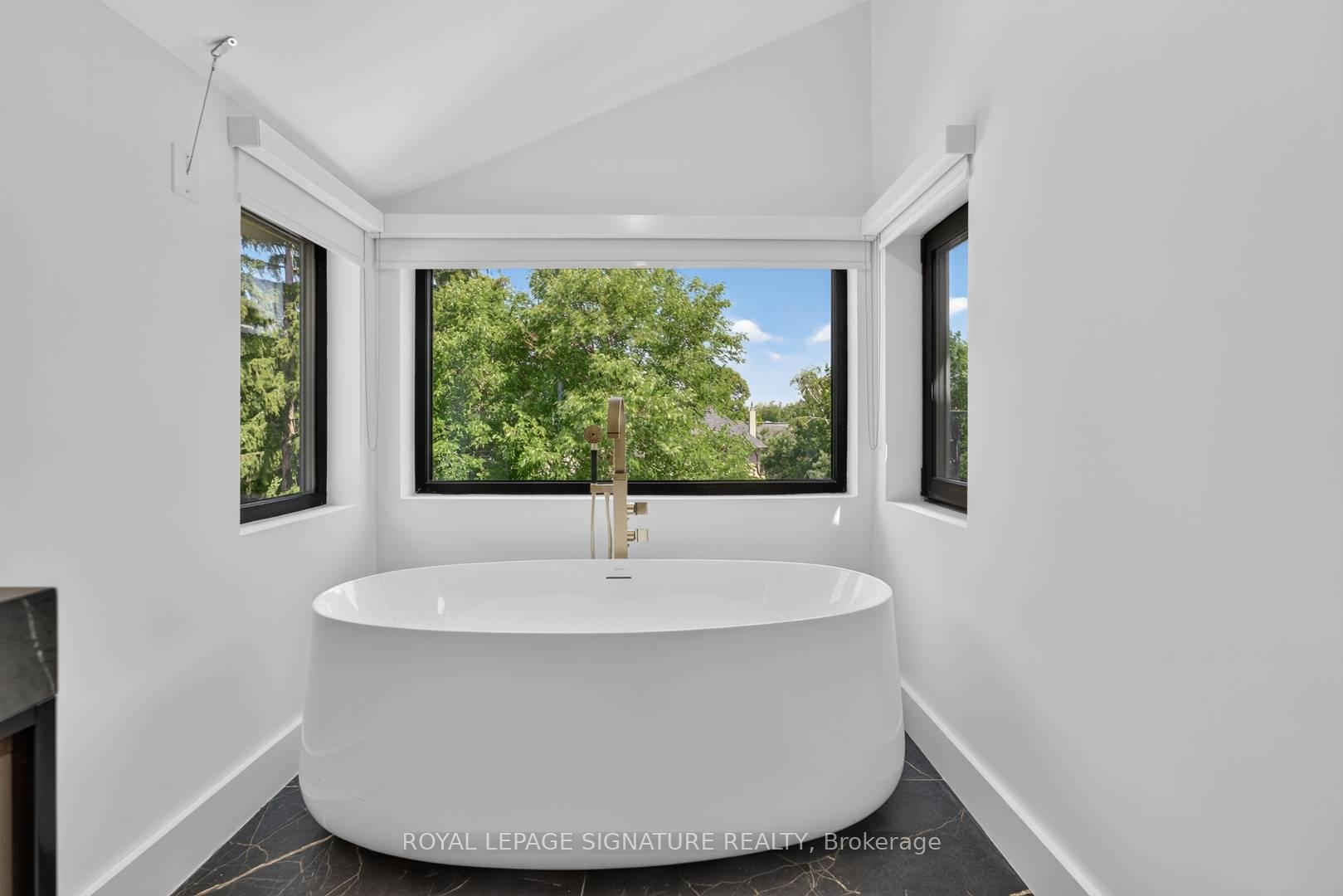 Photo 30 of 156 Snowdon Avenue, Toronto, Lawrence Park North — HOMEH