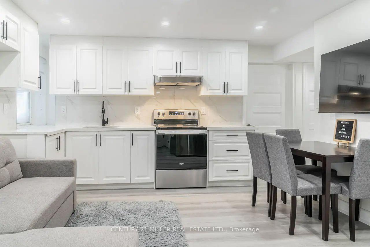 Photo of Unit LOWER, 334 Thimbleweed Court