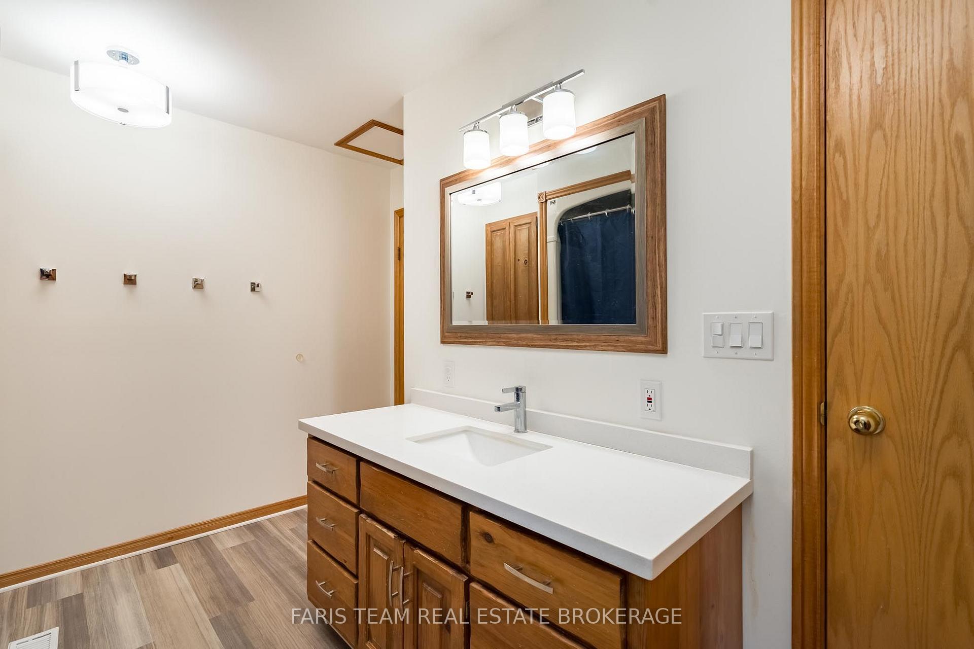 Photo 23 of 2668 Mcdonald Road, Springwater, Rural Springwater — HOMEH