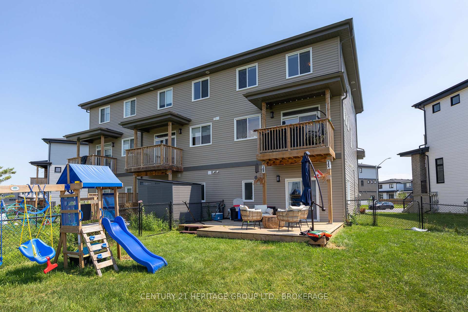 Photo 6 of 141 Superior Drive, Loyalist, Amherstview — HOMEH