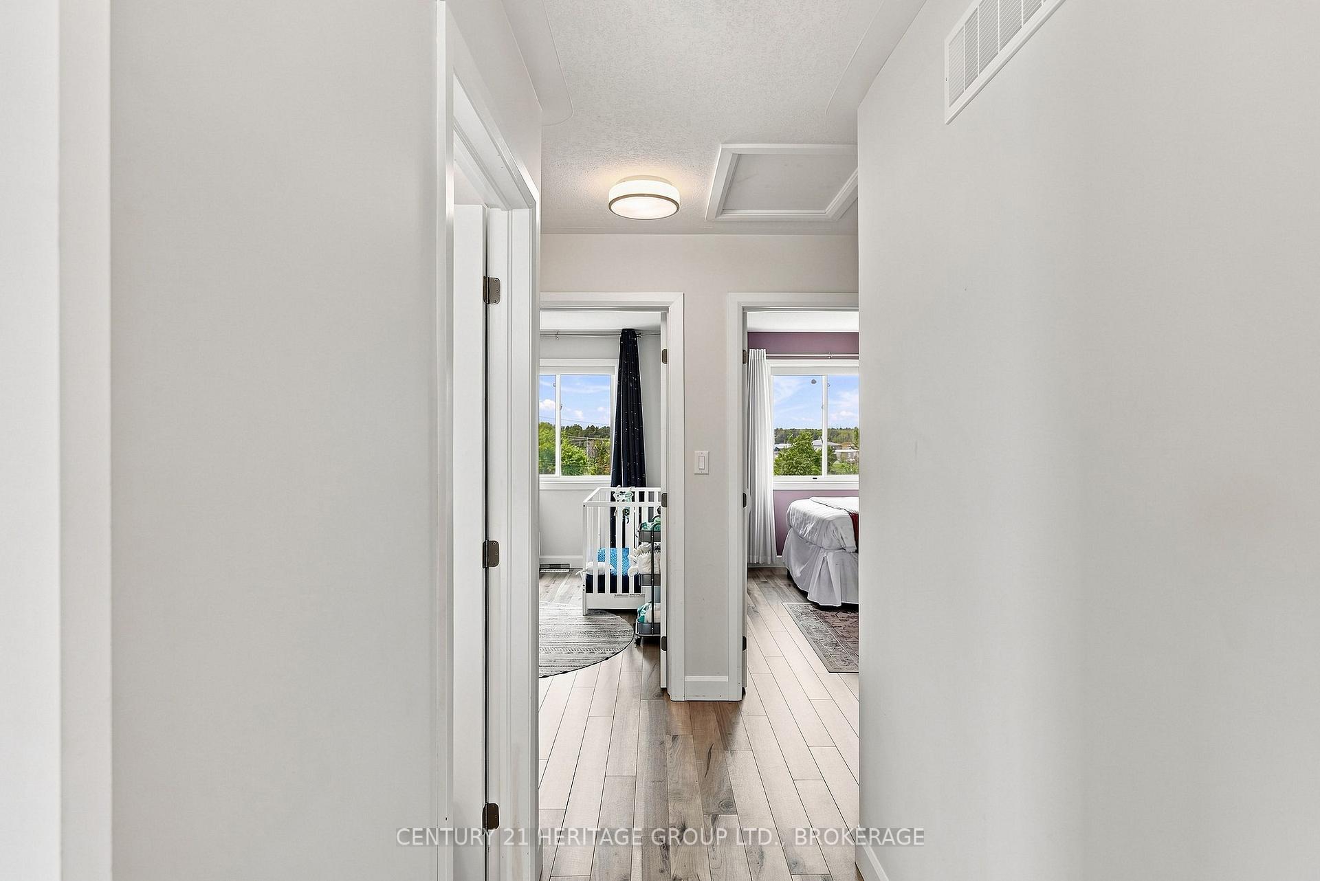 Photo 43 of 141 Superior Drive, Loyalist, Amherstview — HOMEH