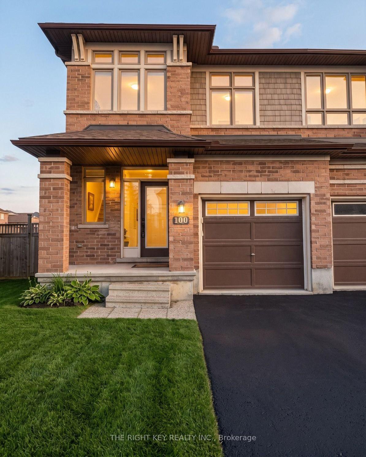Photo of 100 Popplewell Crescent