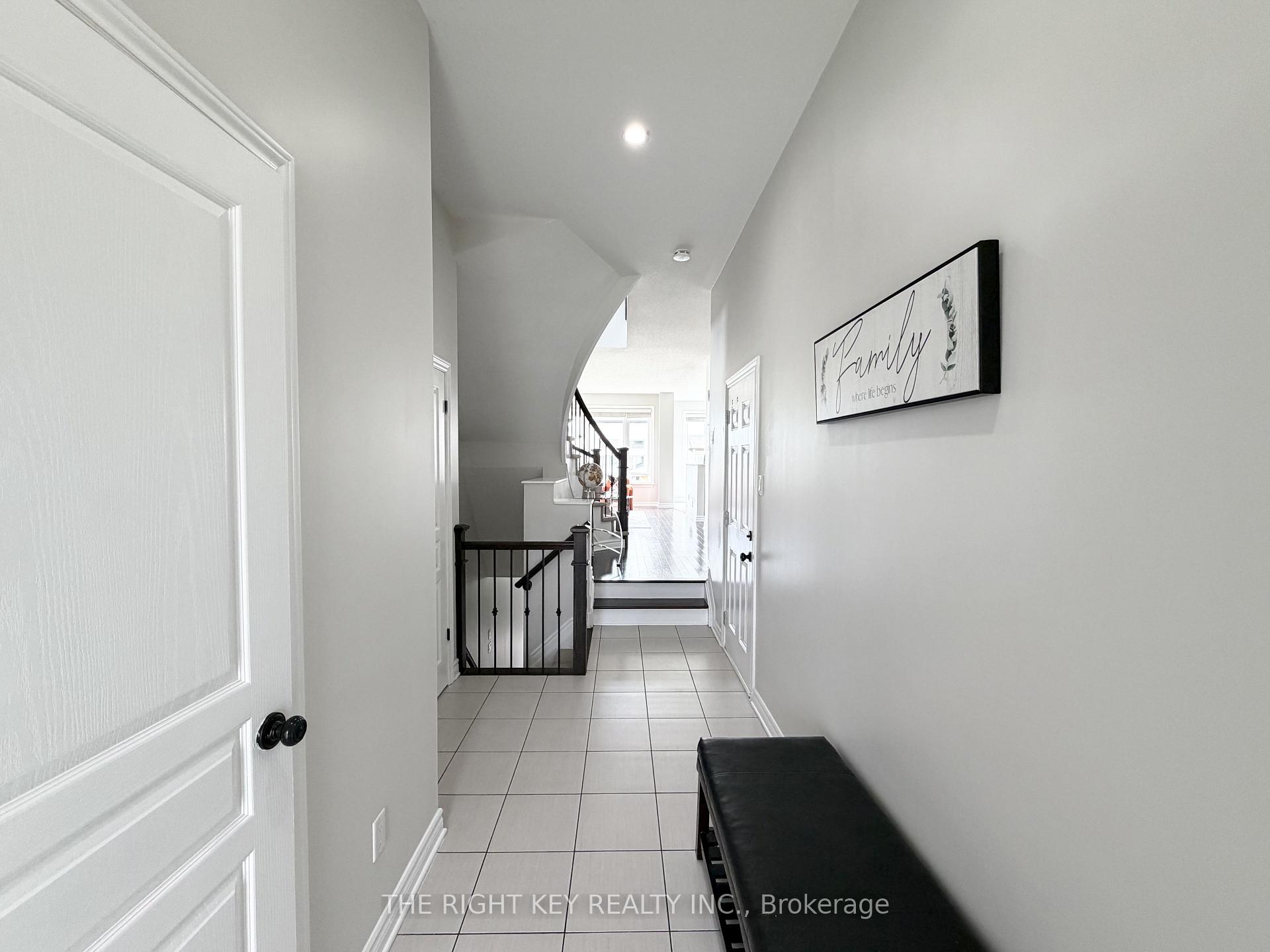 Photo 3 of 100 Popplewell Crescent, Ottawa, Barrhaven - Cedargrove/Fraserdale — HOMEH
