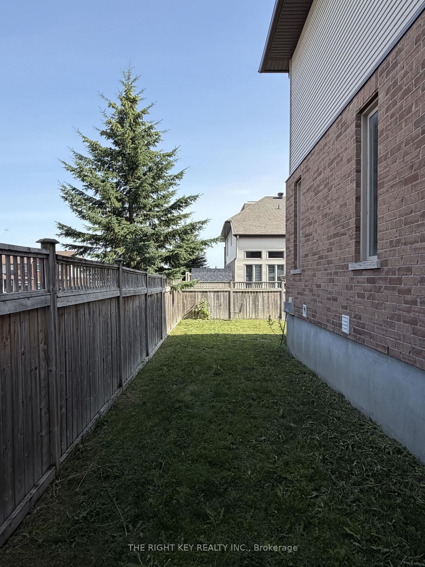 Photo 20 of 100 Popplewell Crescent, Ottawa, Barrhaven - Cedargrove/Fraserdale — HOMEH