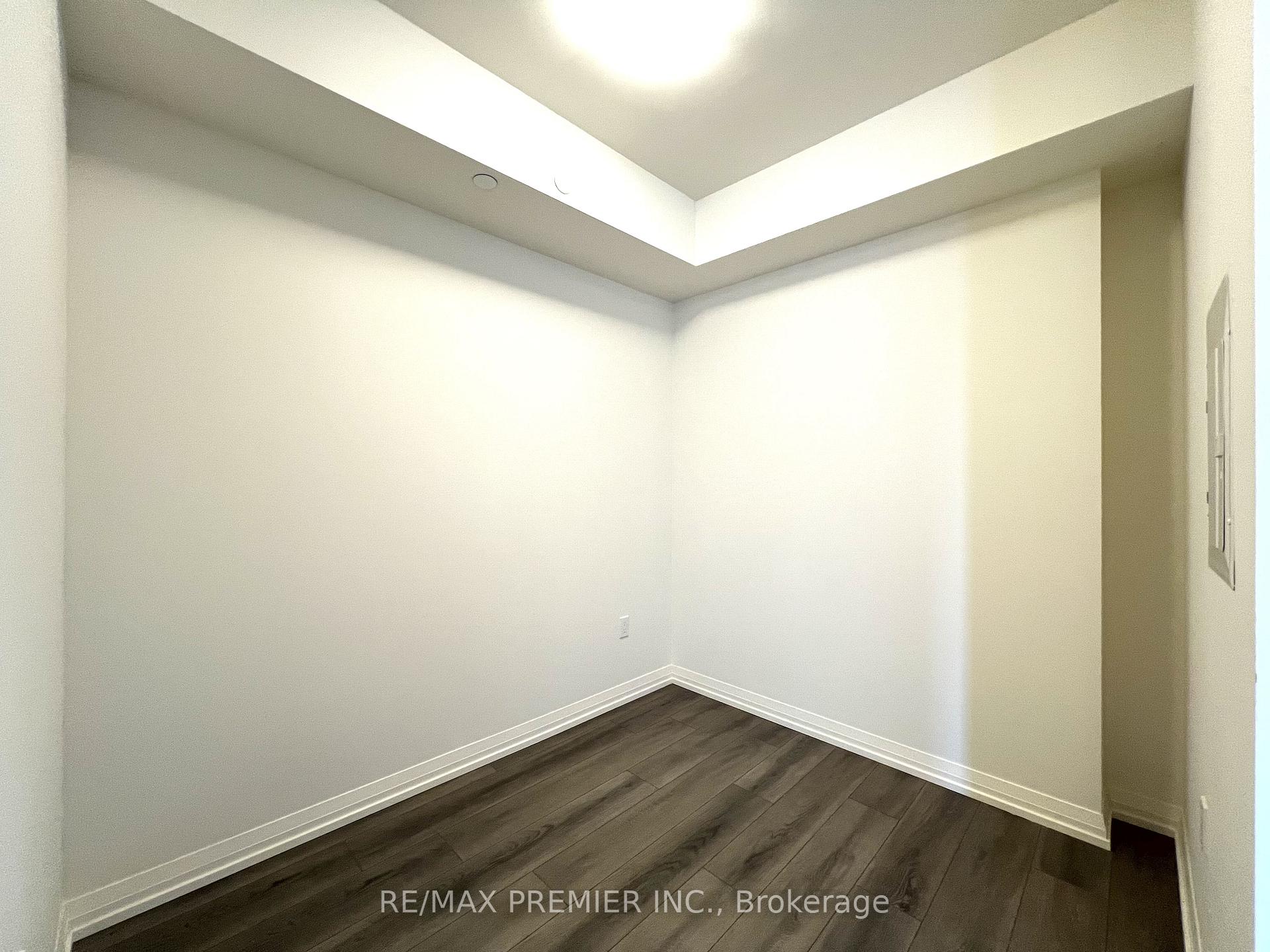 Photo 6 of Unit 410, 27 Korda Gate, Vaughan, Vellore Village — HOMEH