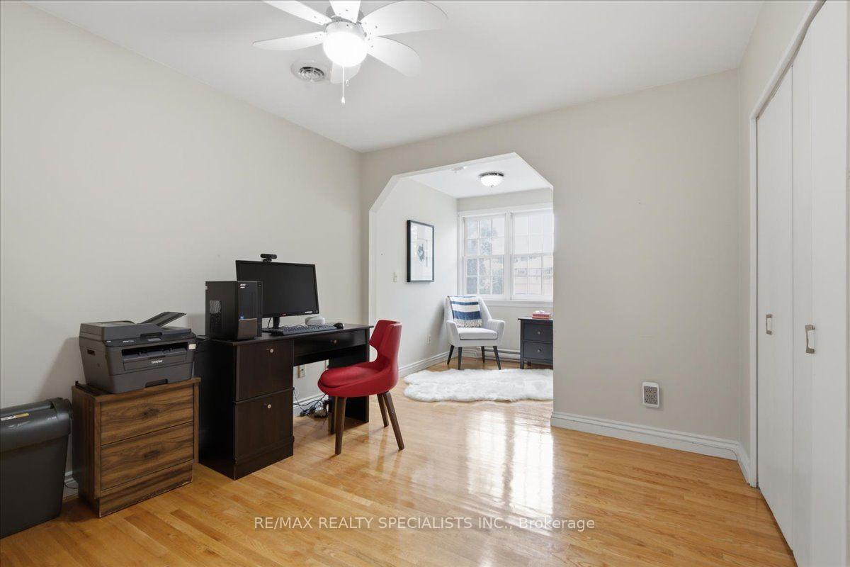 Photo 28 of 1273 Winding Trail, Mississauga, Applewood — HOMEH