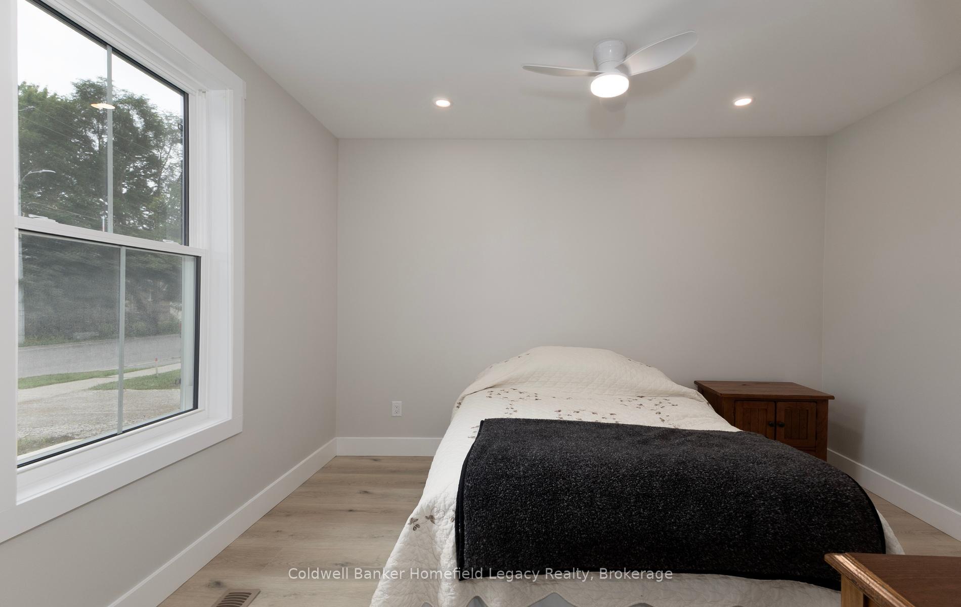 Photo 14 of 178 Thomas Street, St. Marys — HOMEH
