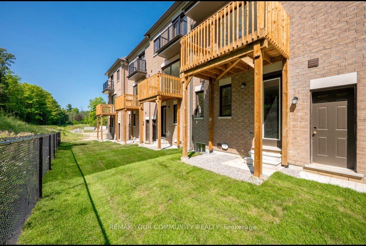 Photo 11 of 57 Donnacona Drive, Vaughan, Vellore Village — HOMEH
