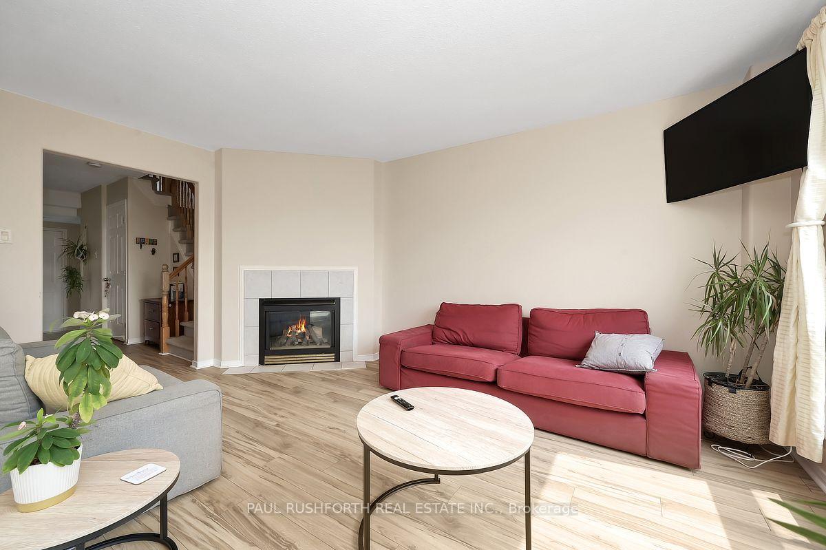 Photo 9 of 92 Splinter Crescent, Ottawa, Fairfield Heights — HOMEH