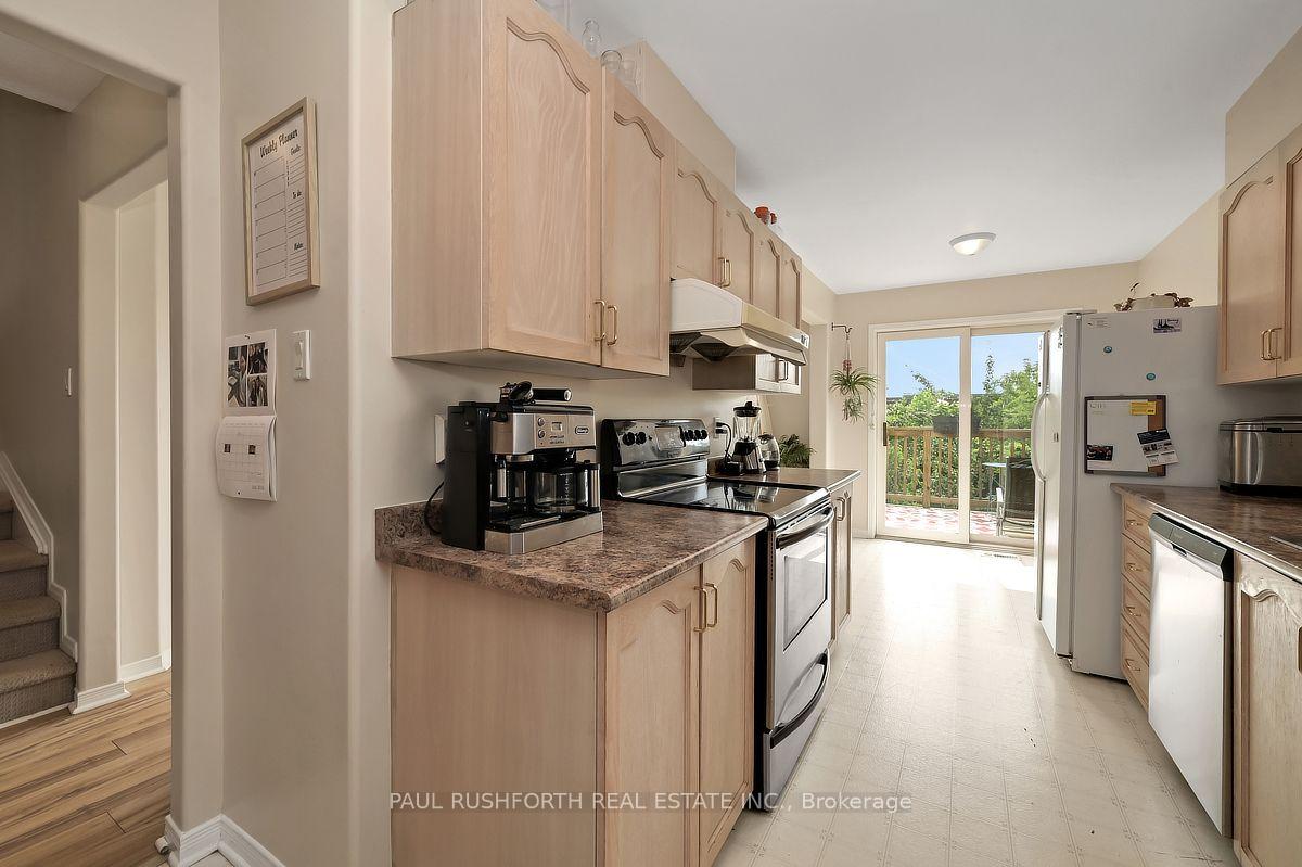 Photo 12 of 92 Splinter Crescent, Ottawa, Fairfield Heights — HOMEH