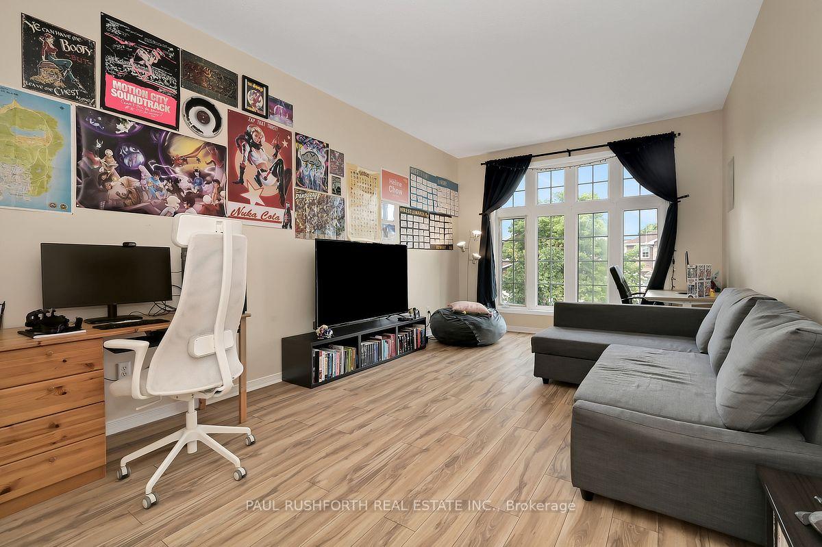Photo 15 of 92 Splinter Crescent, Ottawa, Fairfield Heights — HOMEH