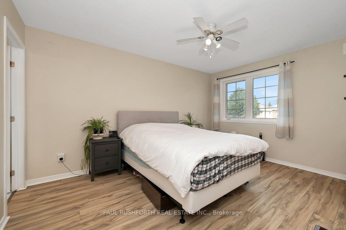 Photo 18 of 92 Splinter Crescent, Ottawa, Fairfield Heights — HOMEH