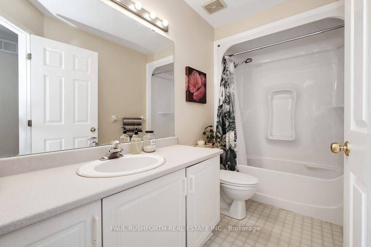 Photo 22 of 92 Splinter Crescent, Ottawa, Fairfield Heights — HOMEH