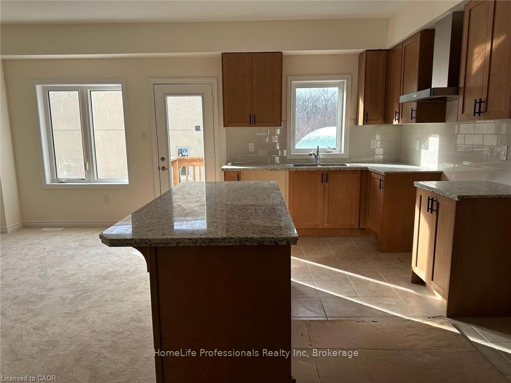 Photo 6 of Unit 65, 305 Garner Road W, Hamilton, Ancaster — HOMEH