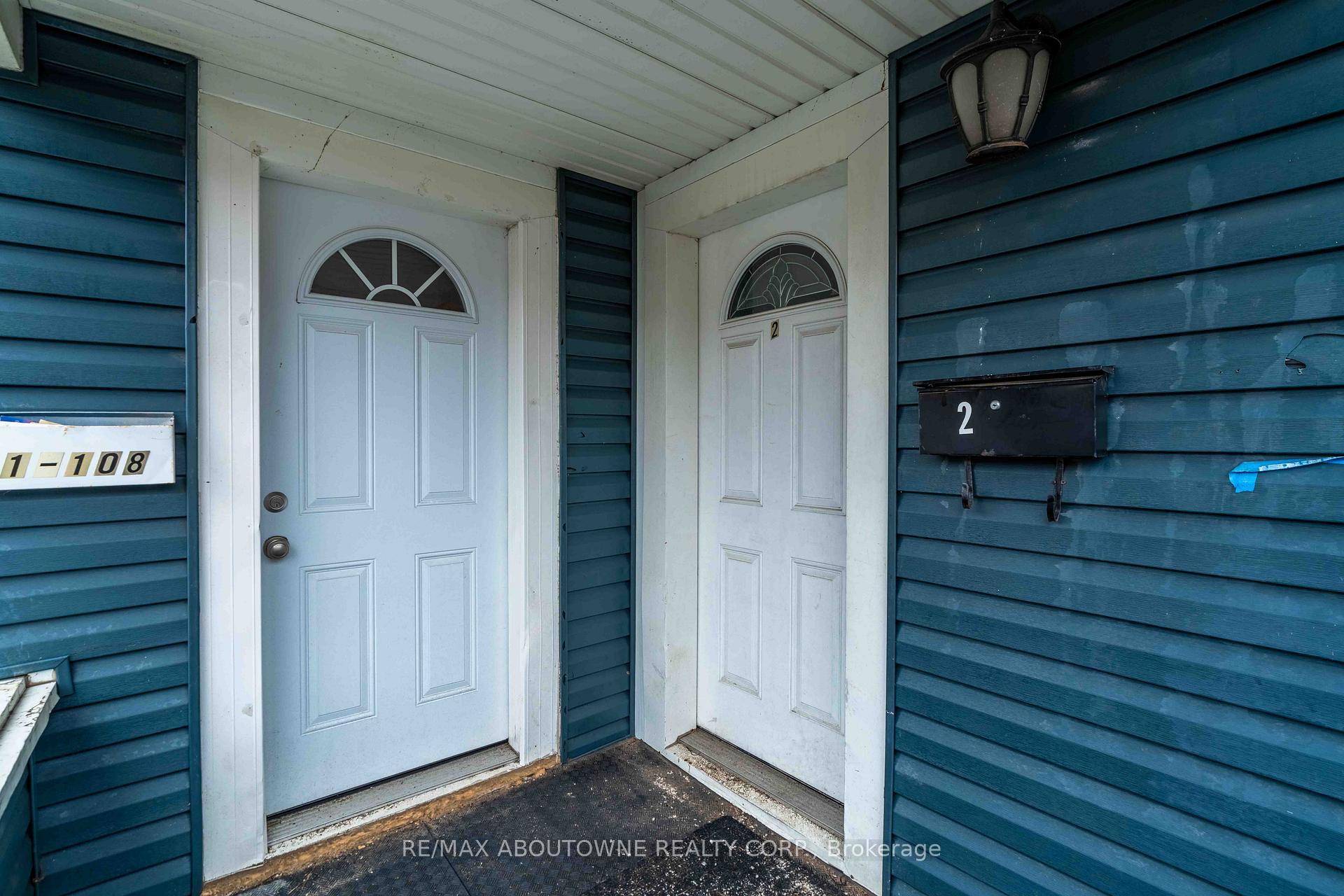 Photo 3 of 108 Queenston Street, St. Catharines, E. Chester — HOMEH