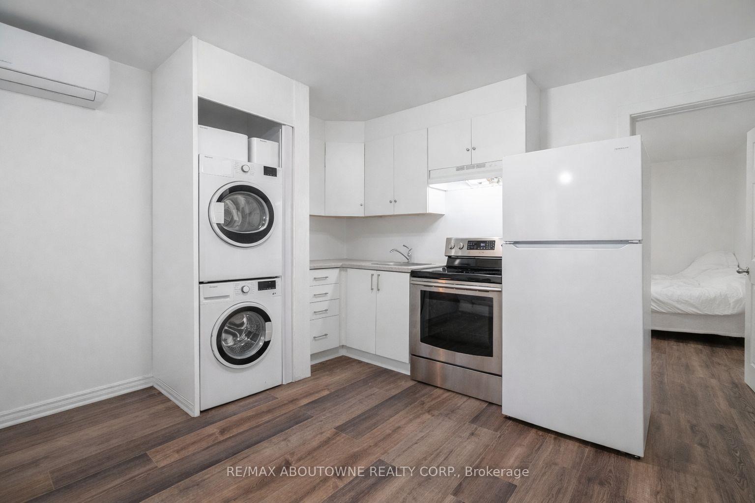 Photo 11 of 108 Queenston Street, St. Catharines, E. Chester — HOMEH
