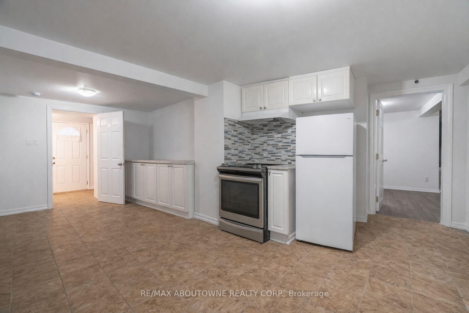 Photo 17 of 108 Queenston Street, St. Catharines, E. Chester — HOMEH