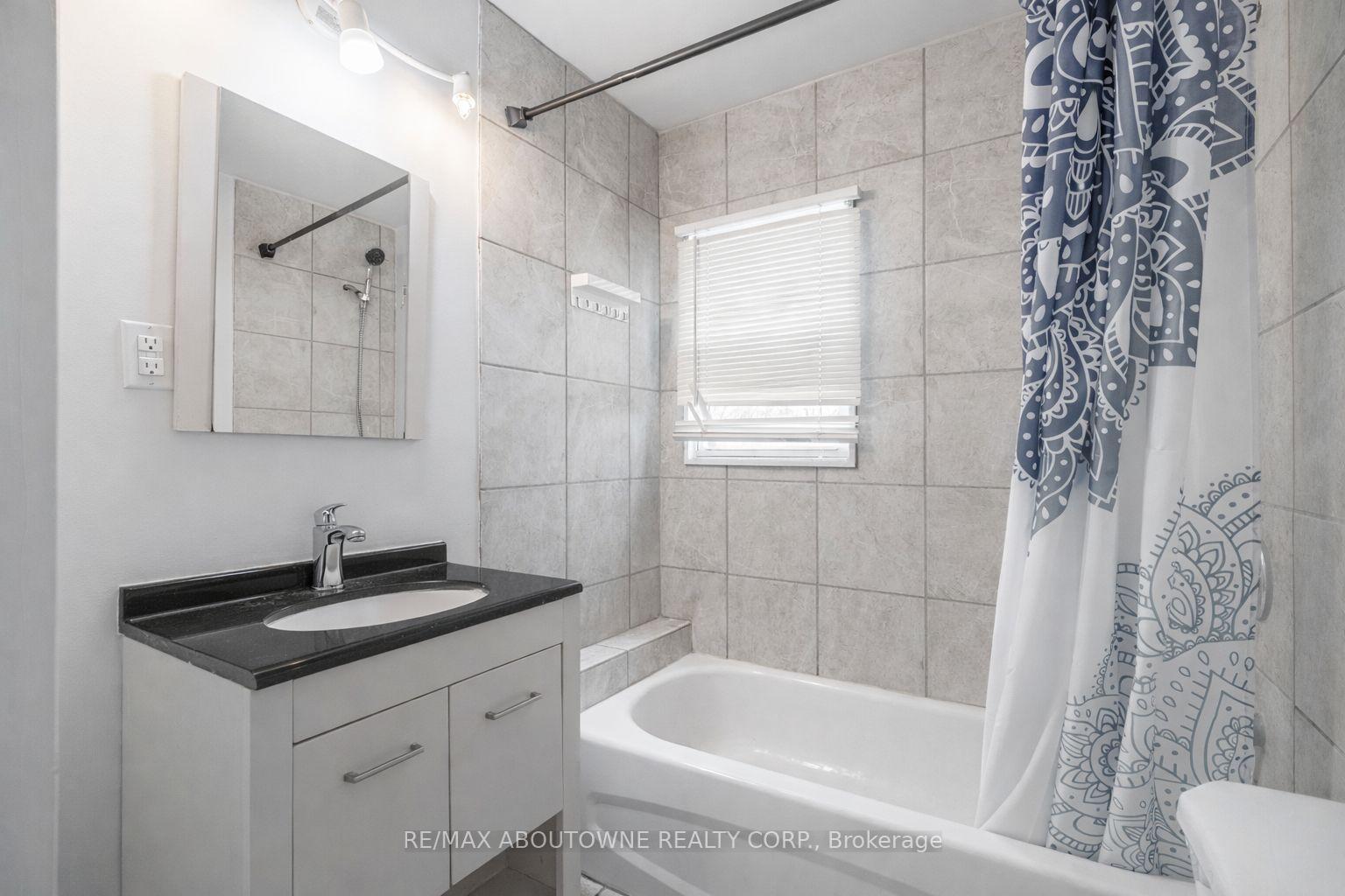 Photo 19 of 108 Queenston Street, St. Catharines, E. Chester — HOMEH